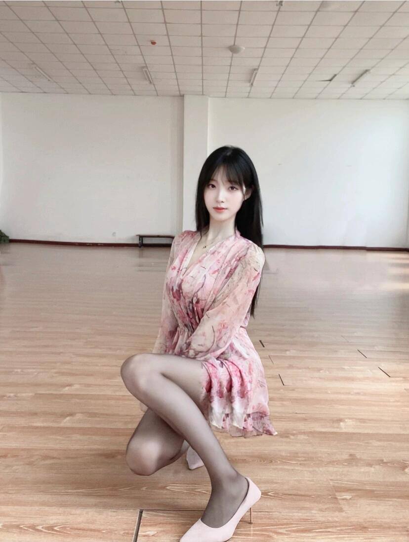  #宁波外围#宁波少妇/#宁波学生#宁波兼职#宁波约炮 环球漫游。浴室调情。🈚️套口。制服诱惑。